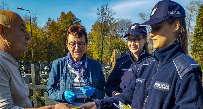 zdjęcie policjantek