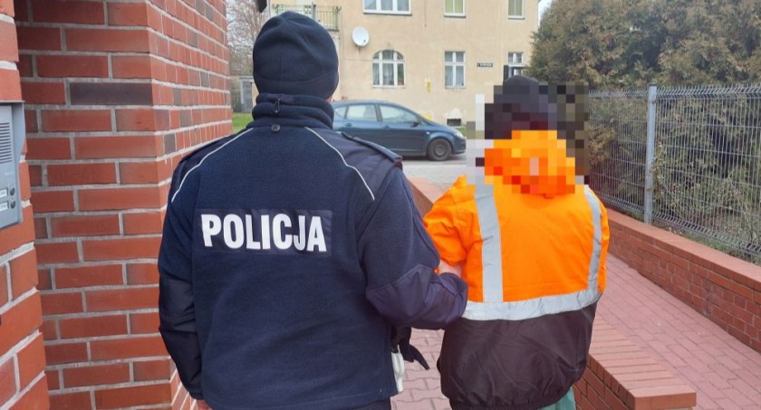 zdjęcie nietrzeźwego motorowerzysty