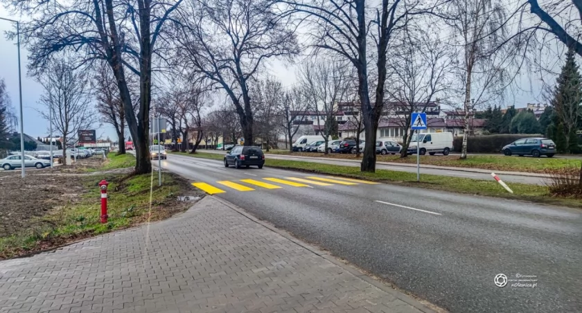 zdjęcie przejścia na ul. Krzywoustego