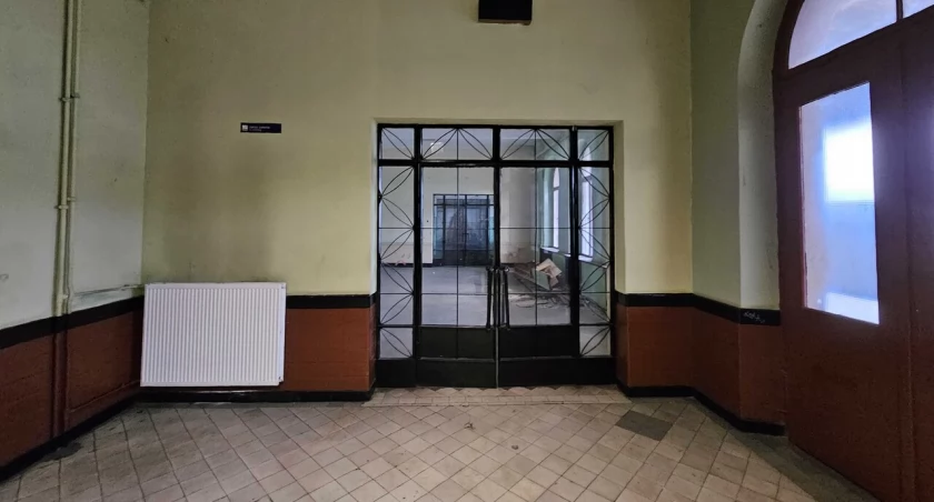 zdjęcie wnętrza oleśnickiego dworca