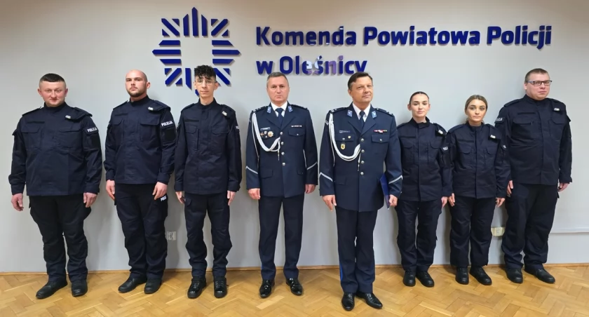 zdjęcie nowych policjantów