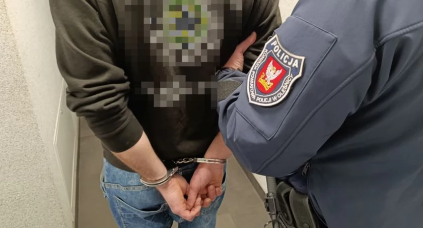 zdjęcie zatrzymanego mężczyzny