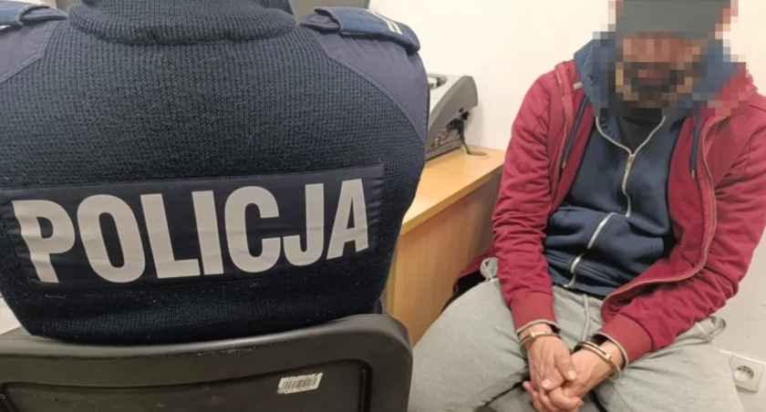 zdjęcie zatrzymanego mężczyzny