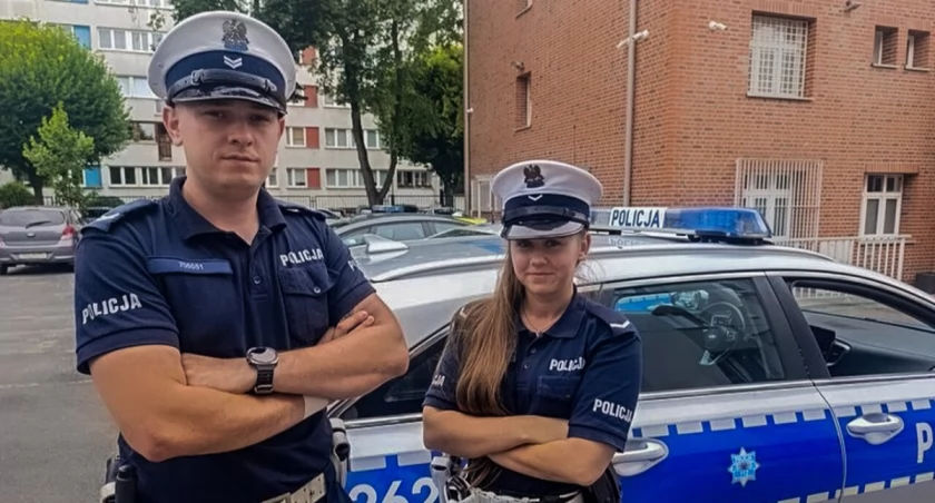 zdjęcie policjantów