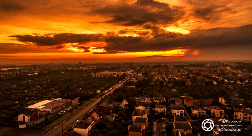 Wydarzenia, słońce zachodziło wczoraj Oleśnicą - zdjęcie, fotografia