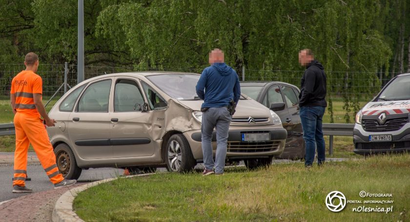 Na sygnale, kierowca pijany - zdjęcie, fotografia