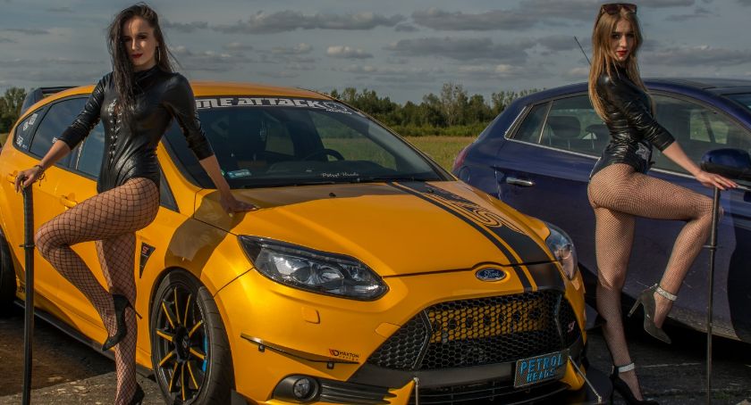 Motoryzacja, Sobotnie wyścigi oleśnickim lotnisku - zdjęcie, fotografia