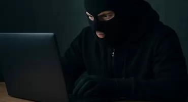 Oszustwa internetowe w powiecie oleśnickim. Policja ostrzega przed nowymi metodami