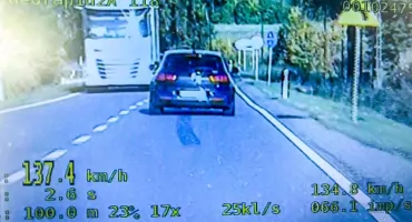 Niebezpieczna prędkość w terenie zabudowanym - 19 latek stracił prawo jazdy