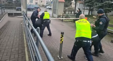 Próbowali porwać kobietę koło Oleśnicy. Wpadli w okolicach Kłodzka, gdy chcieli uciec z kraju - VIDEO