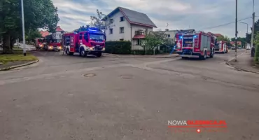 Pożar na poddaszu - spłonęła wędzarnia w budynku na skrzyżowaniu Armii Krajowej i Wesołej