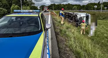 Ciężarówka w rowie po pijanemu. 46 - latek miał ponad 2 promile