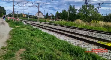 Tragedia w Oleśnicy. Policja zna tożsamość ofiar wypadku na torach - zginęła matka z 9 letnią córką