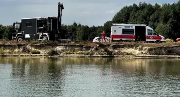 Tragedia nad wodą w Sątoku - ratownicy odnaleźli ciało. Policja wyjaśnia okoliczności śmierci 43 - latka